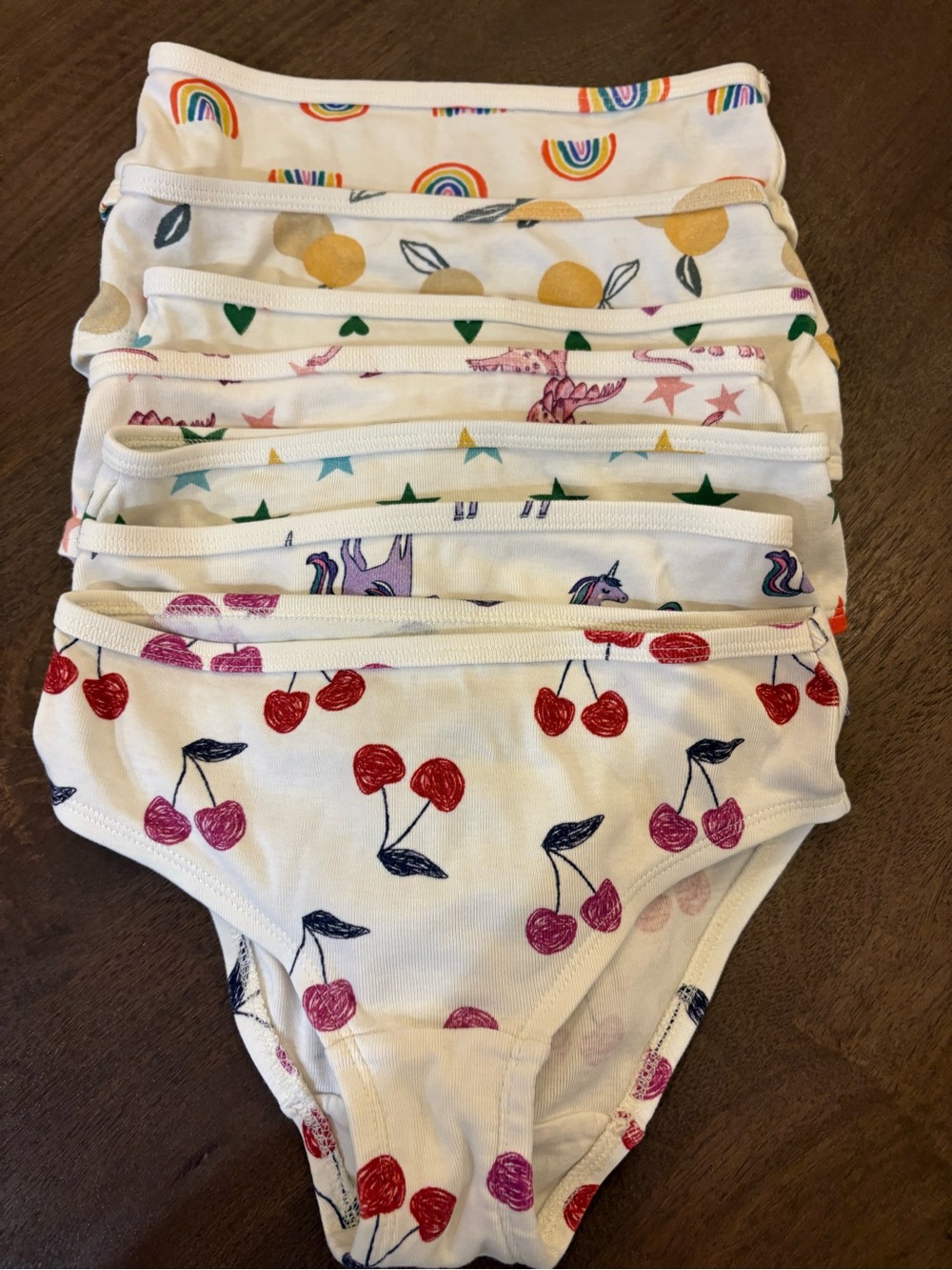 Quince Girls' cotton 100% organic cotton cot Briefs with Prints - 7 Pack